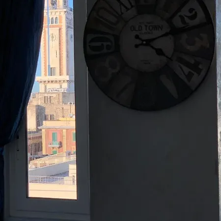 Sea View Apartment *