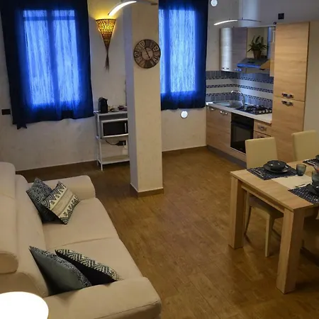Sea View Apartment *
